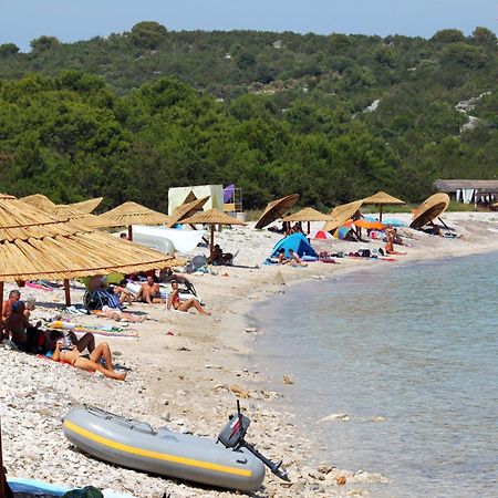 Apartments With A Parking Space Sali, Dugi Otok - 8084 מראה חיצוני תמונה