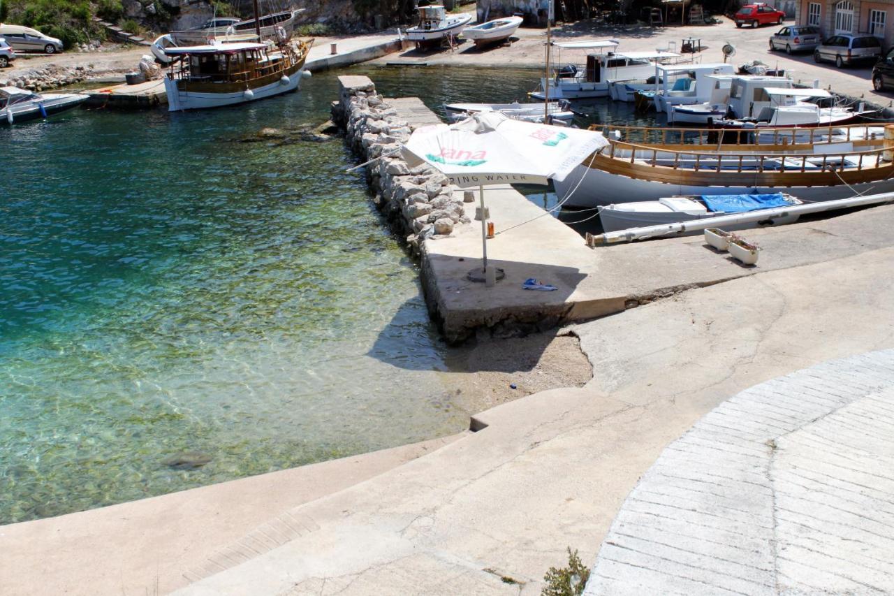 Apartments With A Parking Space Sali, Dugi Otok - 8084 מראה חיצוני תמונה